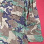 US Army MEDIUM SHORT Uniform Top BDU WOODLAND Pattern  Good Condition (14o29)