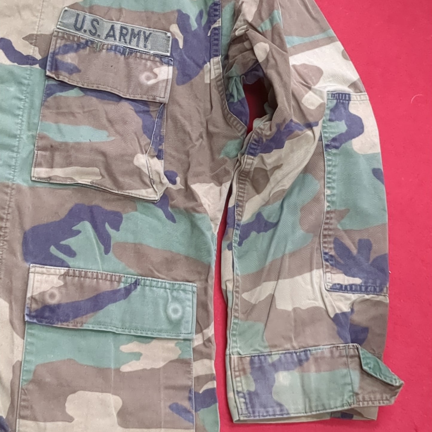 US Army MEDIUM SHORT Uniform Top BDU WOODLAND Pattern USED (14o db4-27)