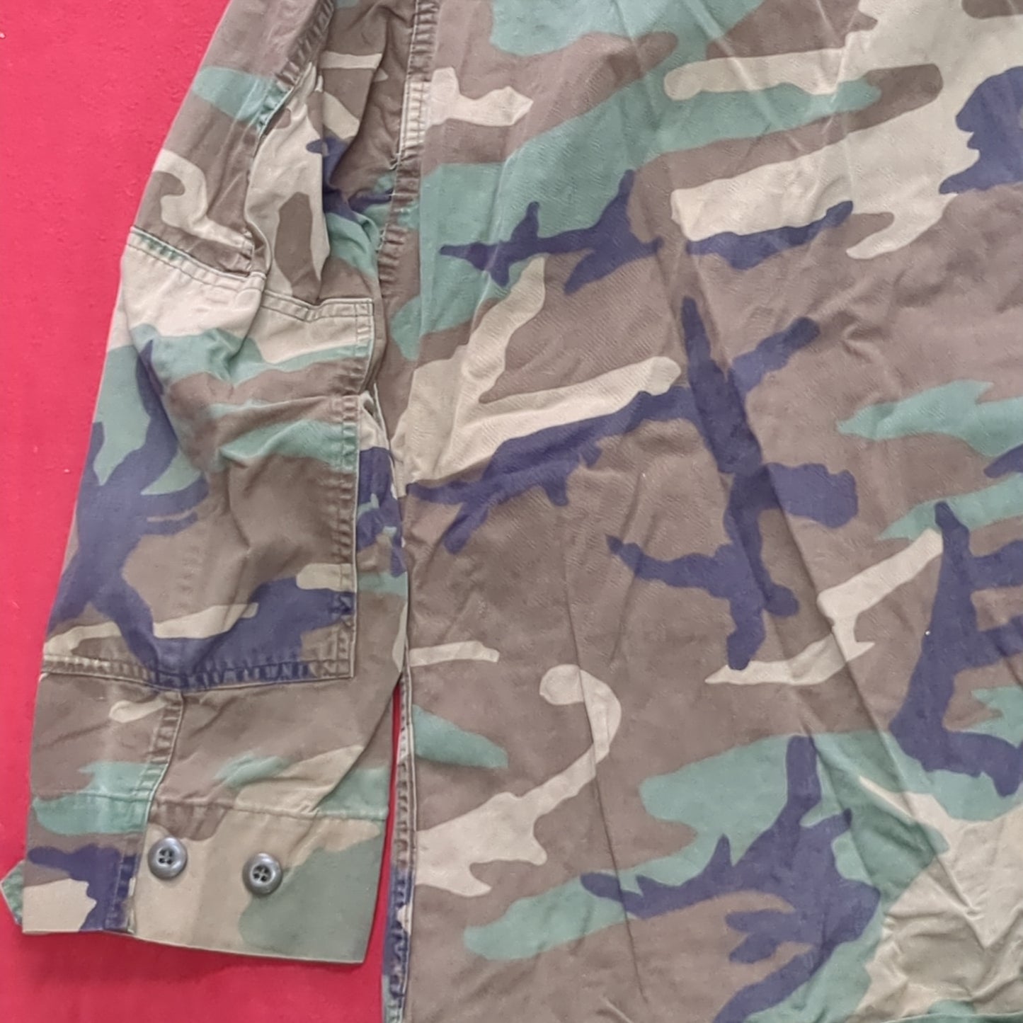 US Army MEDIUM SHORT Uniform Top BDU WOODLAND Pattern USED (14o db4-27)
