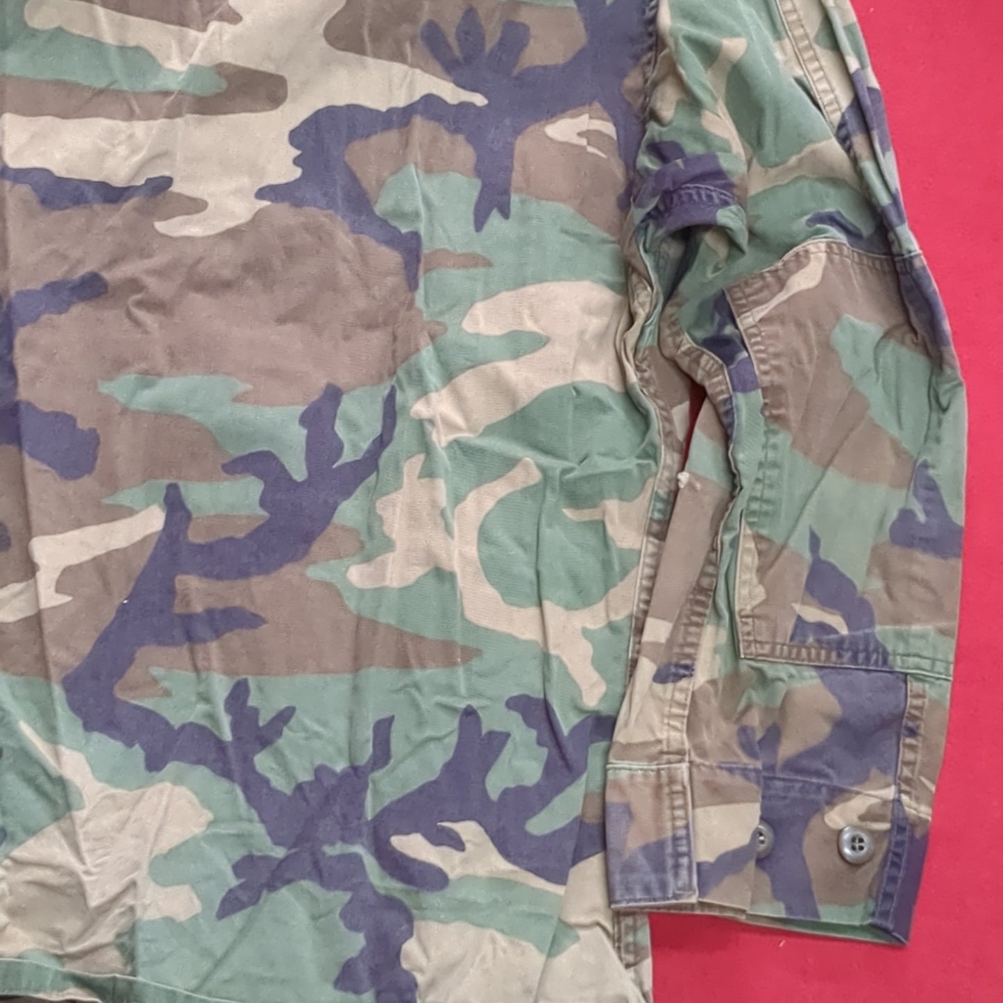 US Army MEDIUM SHORT Uniform Top BDU WOODLAND Pattern USED (14o db4-27)