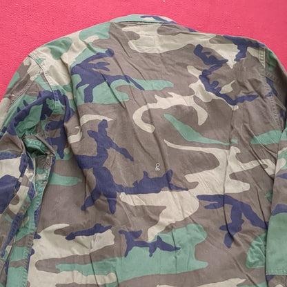 US Army MEDIUM SHORT Uniform Top BDU WOODLAND Pattern Used  (14o db4-26)