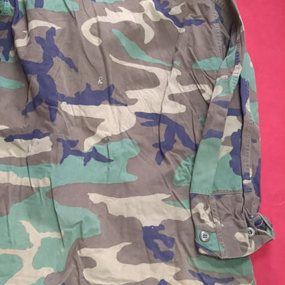 US Army MEDIUM SHORT Uniform Top BDU WOODLAND Pattern Used  (14o db4-26)