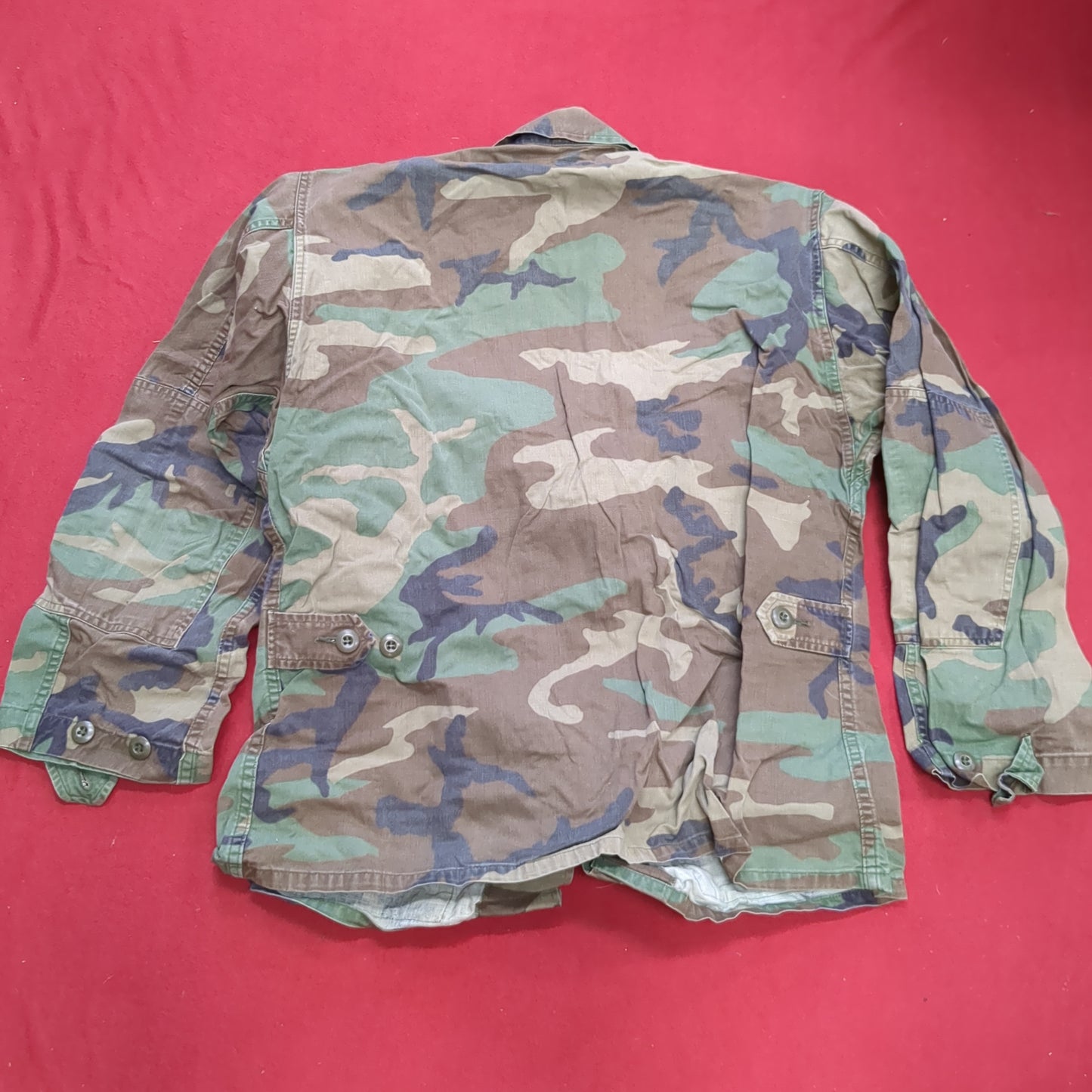US Army Woodland Camo Coat Size Medium Short Used  (A04- DC02-A6)