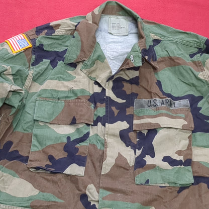 US Army Woodland Camo Coat Size Medium Short Good Condition (A04- DC02-A11)