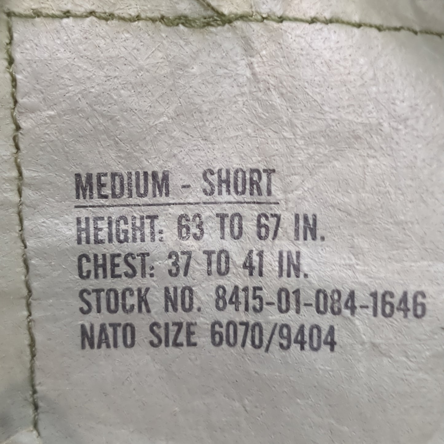 US Army Woodland Camo Coat Size Medium Short Good Condition (A04- DC02-A11)