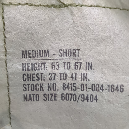 US Army Woodland Camo Coat Size Medium Short Good Condition (A04- DC02-A11)