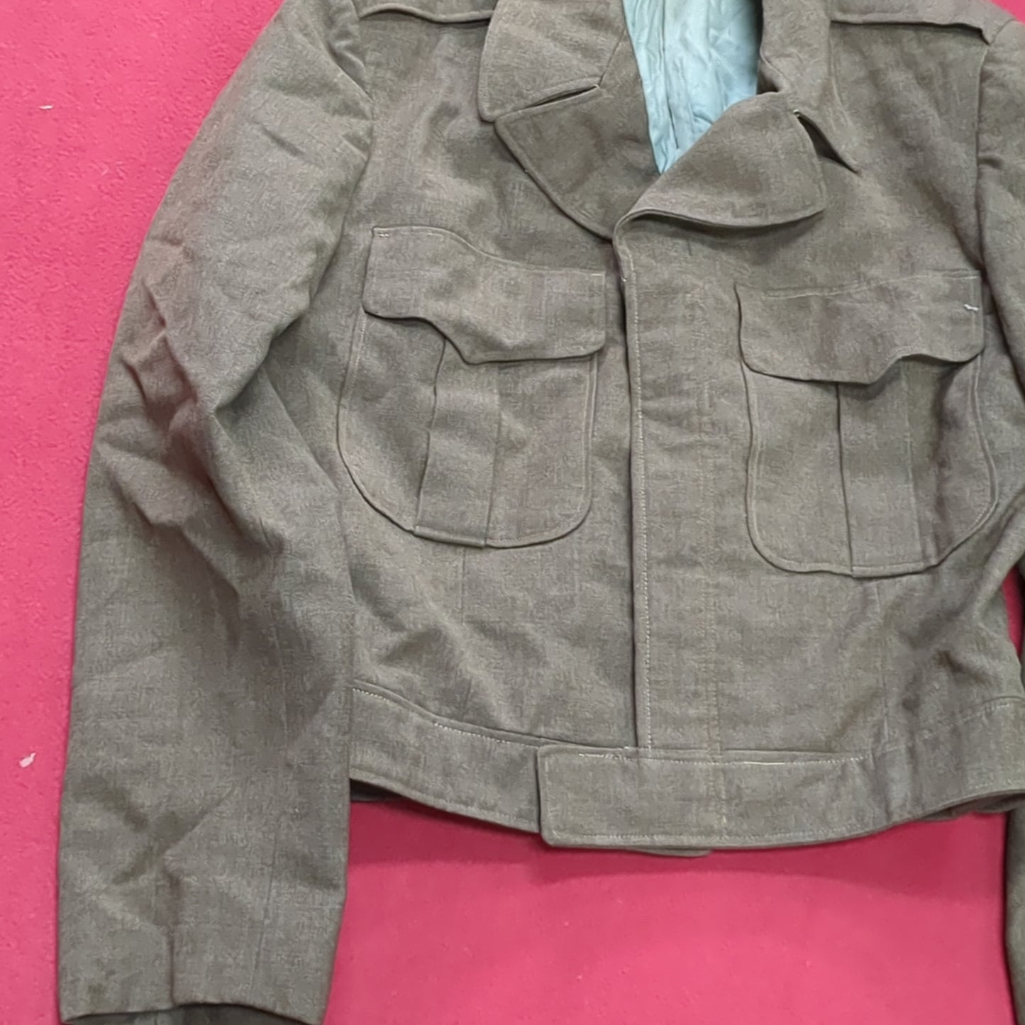 WWII 1952 38L IKE M-1950 Jacket, Field, Wool OD Excellent condition (a08 DC3-L)