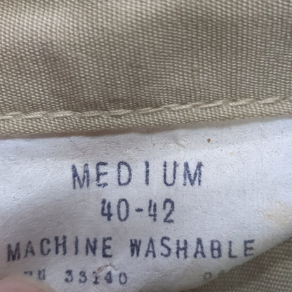 Vintage Game Winner Medium Long-Sleeve Khaki Shell Good Condition (a08 DC3-X)
