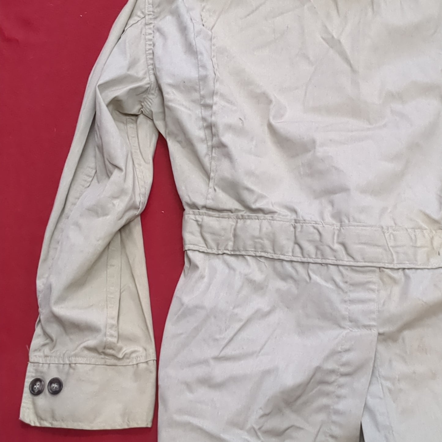 Vintage Game Winner Medium Long-Sleeve Khaki Shell Good Condition (a08 DC3-X)