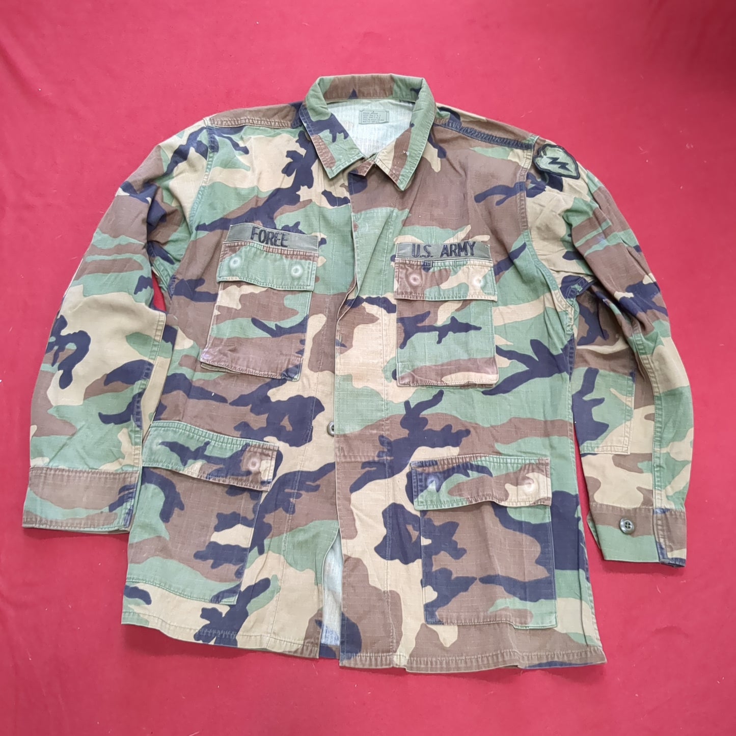 US Army Medium Regular BDU Woodland Top Jacket Used  (a10 DC4-y)