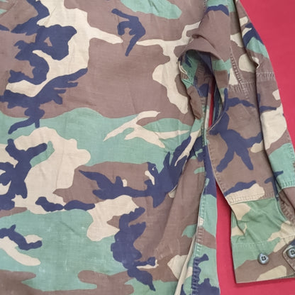 US Army Medium Regular BDU Woodland Top Jacket Used  (a10 DC4-y)