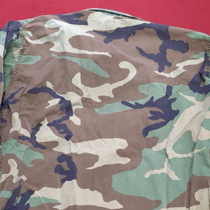 US Army Medium Regular BDU Woodland Top Jacket Good Condition (a10 DC4-s)