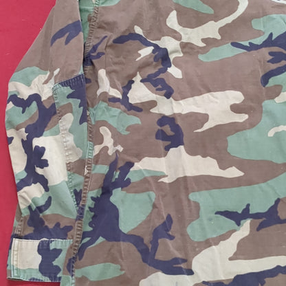 US Army Medium Regular BDU Woodland Top Jacket Good Condition (a10 DC4-s)