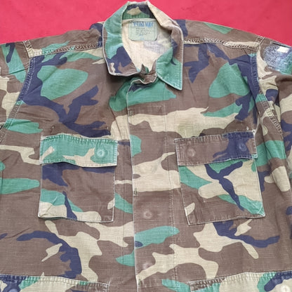 US Army Medium Regular BDU Woodland Top Jacket Used  (a10 DC4-u)