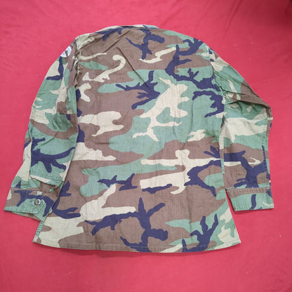 US Army Medium Regular BDU Woodland Top Jacket Used (a10 DC4-E)