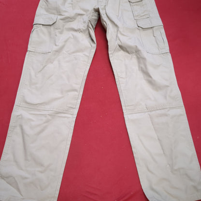 5.11 TACTICAL Men's 32 W/34 L Style-74251 Khaki Pants Tactical Series Excellent Condition (A13  db7-4)