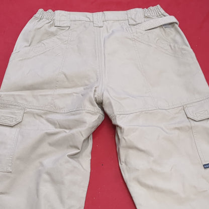 5.11 TACTICAL Men's 32 W/34 L Style-74251 Khaki Pants Tactical Series Excellent Condition (A13  db7-4)