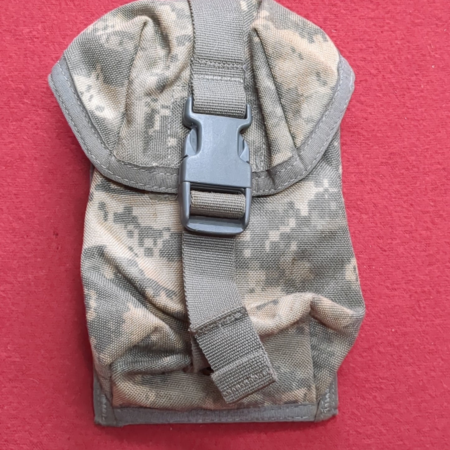 SPEC OPS X-4 MOLLE II 4 Magazine Utility Pouch ACU Used (36cr- ca4-SEP95)