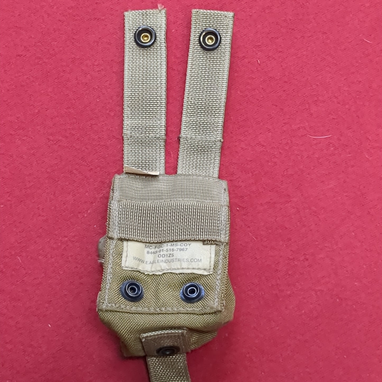 Eagle Industries MC-FGC-1-MS-COY Coyote Grenade Pouch  Good Condition (03g 35cr- ca3-31)