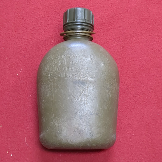 Vintage US Army 1Quart Canteen Dated 1988 (08g 12s (ab11-45)