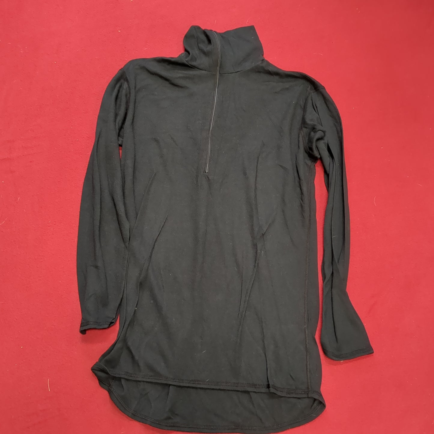 US Army MEDIUM 1/4 Zip MW Cold Weather Undershirt Black Good Condition (fa04-2)