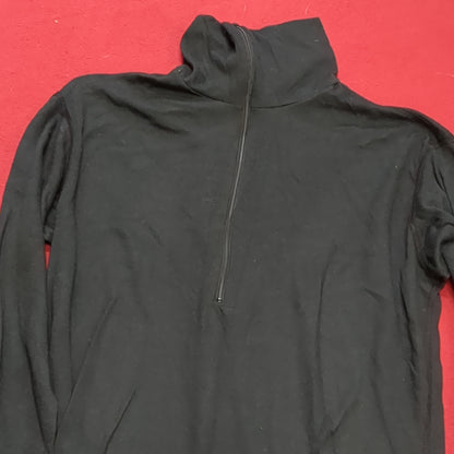 US Army MEDIUM 1/4 Zip MW Cold Weather Undershirt Black Good Condition (fa04-2)