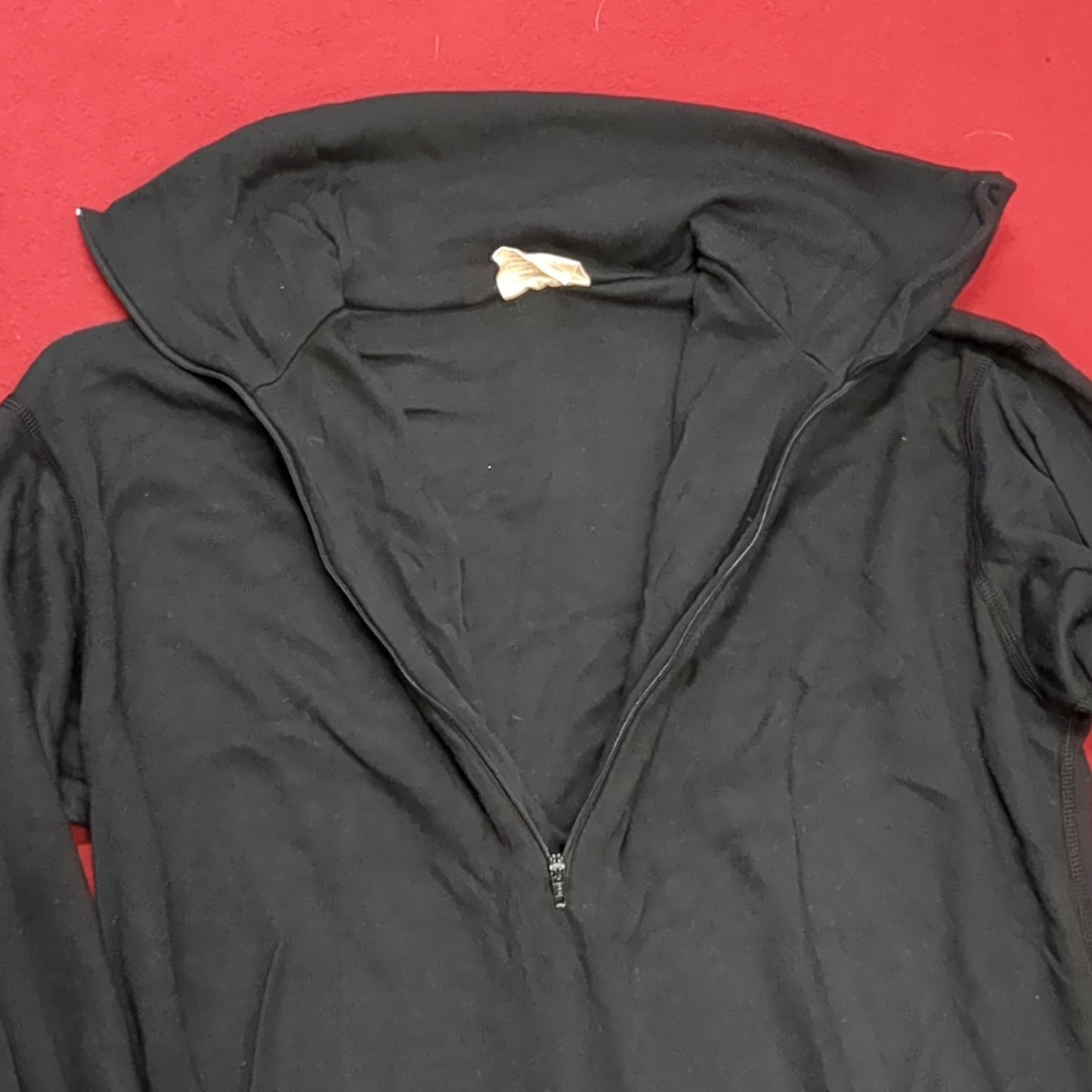 US Army MEDIUM 1/4 Zip MW Cold Weather Undershirt Black Good Condition (fa04-2)