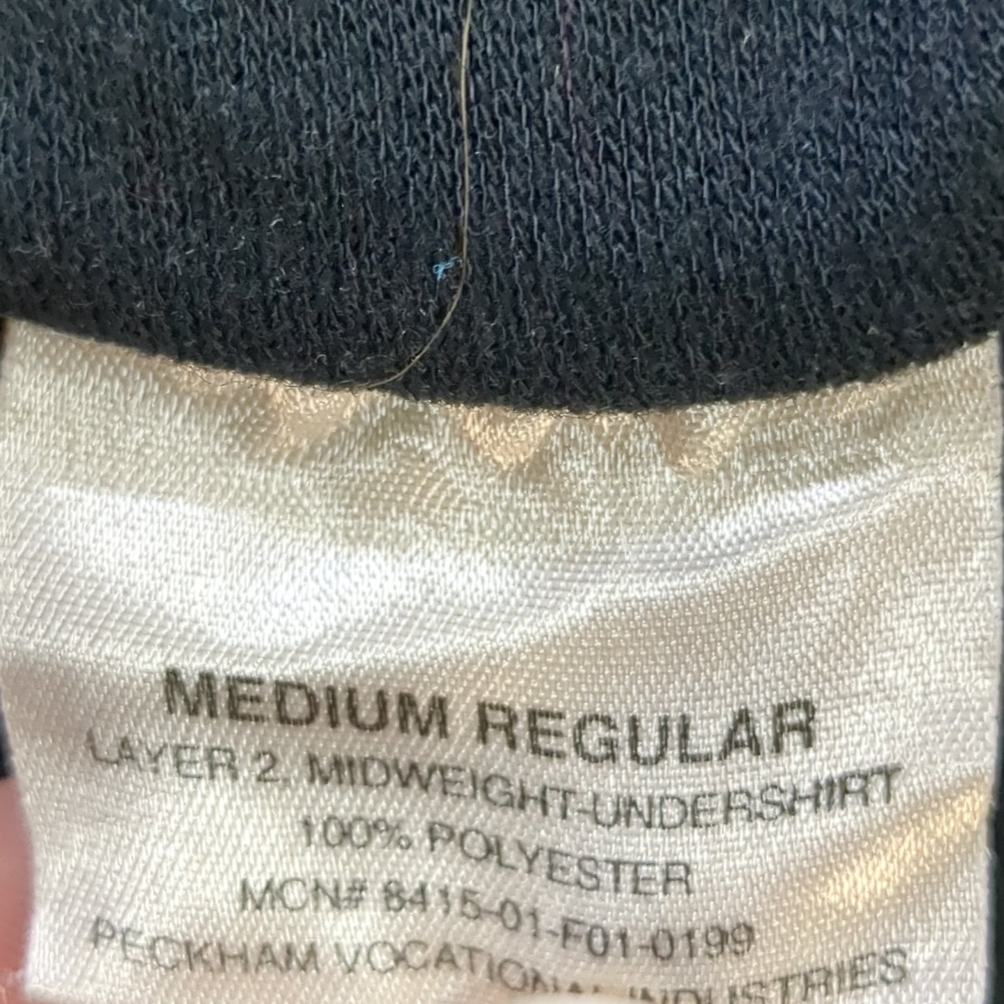 US Army MEDIUM 1/4 Zip MW Cold Weather Undershirt Black Good Condition (fa04-2)