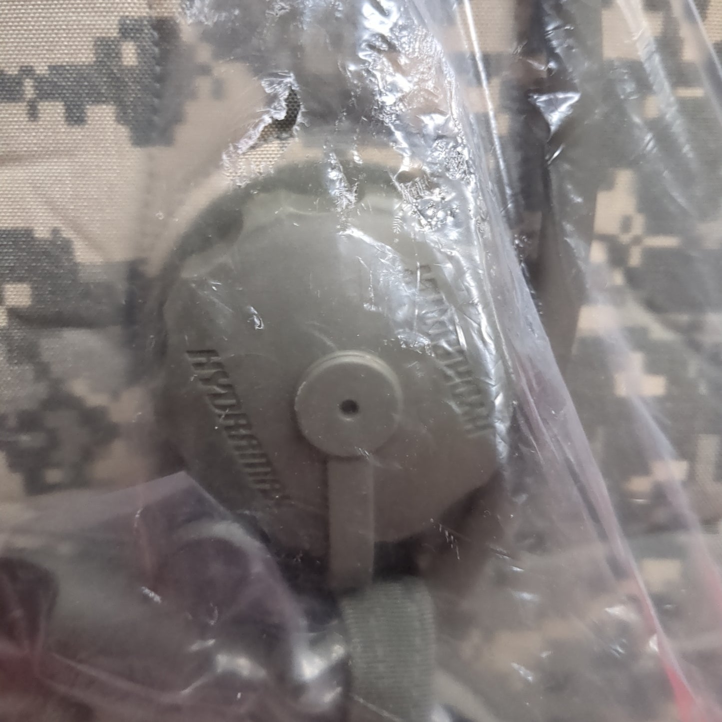 NOS Universal Hydration 3L 100oz Hydration System ACU/UCP (08o- db01-SEP140)