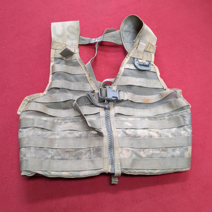 US Army USED ACU UCP Fighting Load Carrier Molle II (eb10-)