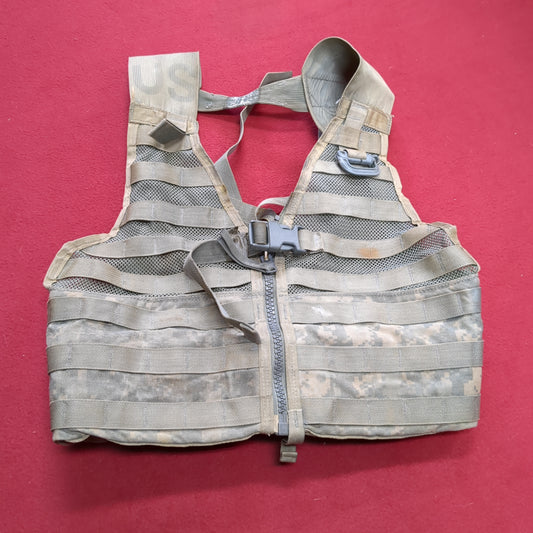 US Army USED ACU UCP Fighting Load Carrier Molle II (eb10-)
