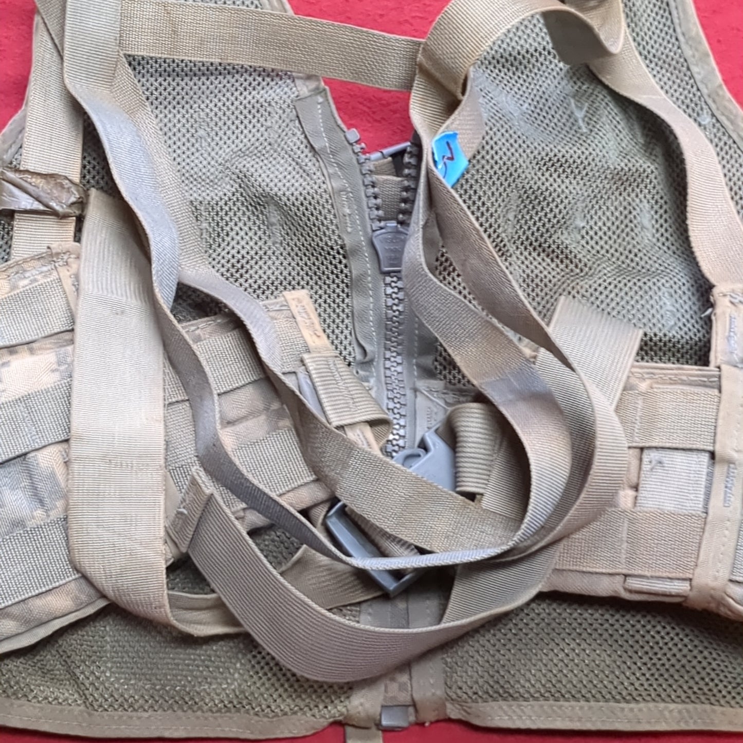 US Army USED ACU UCP Fighting Load Carrier Molle II (eb10-)