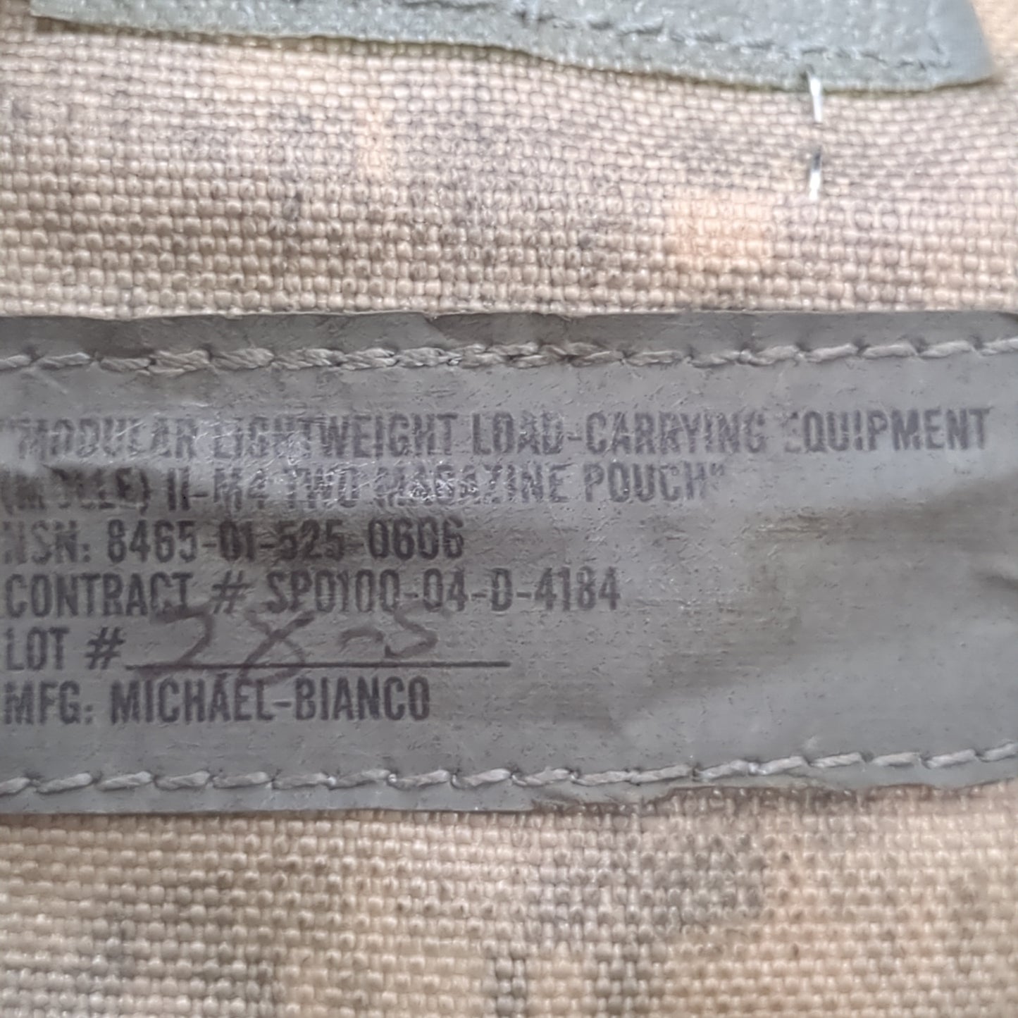 US Army Double 2 Mag Pouch UCP Molle II Excellent Condition (fb12-MH133)