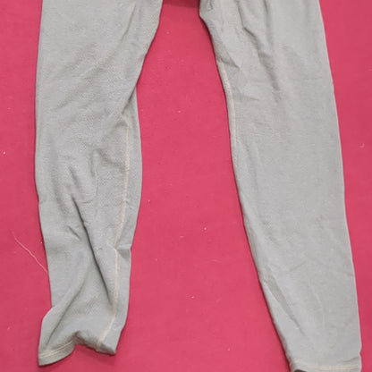 US Military Medium Regular SET OF Insulated Cold Weather Flame Resistant FRAC Moisture Wicking ( fa01-SEP166-WAF1)
