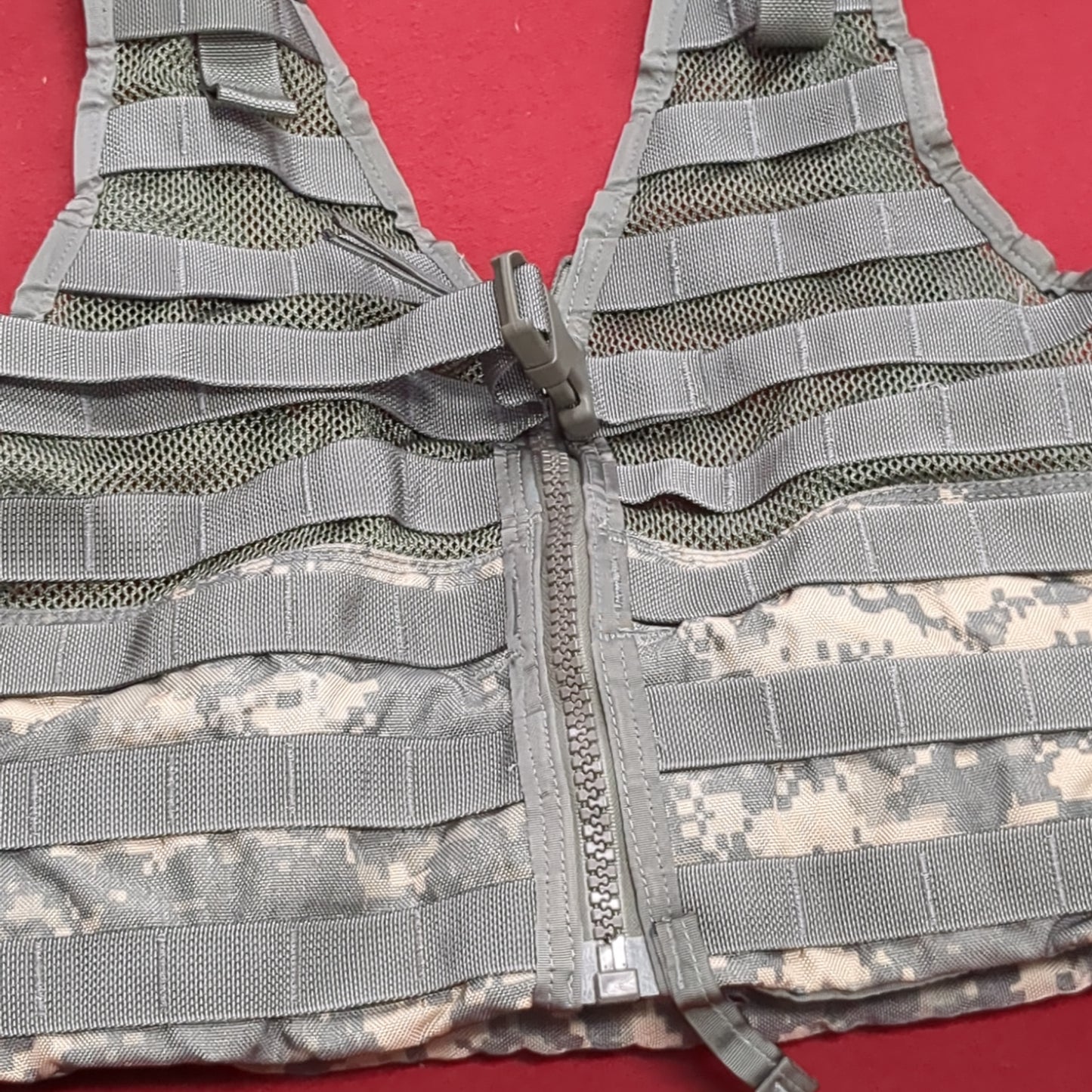 Chest Rig ACU Digitial Camo Fighting Load Carrier FLC Molle Excellent Condition ( eb07-SEP172)