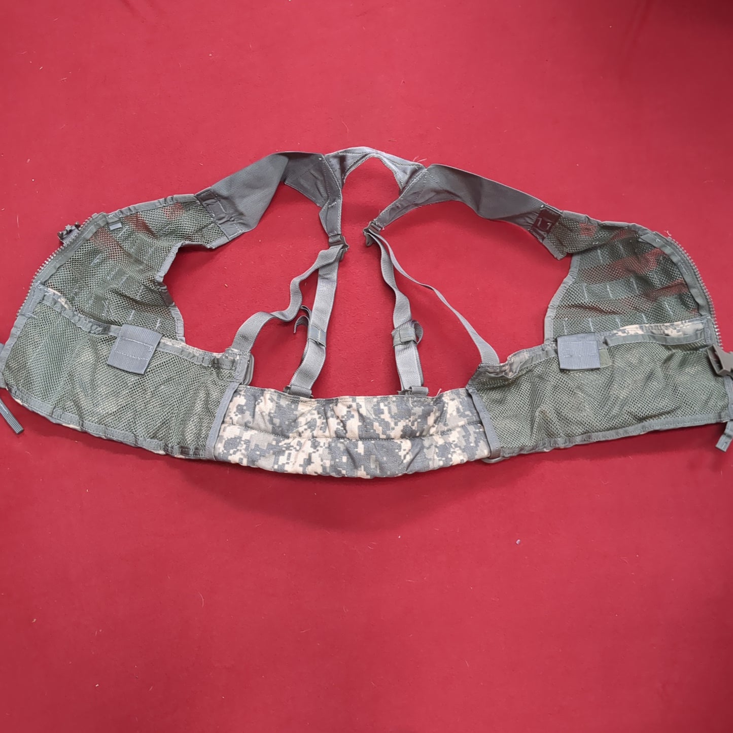 Chest Rig ACU Digitial Camo Fighting Load Carrier FLC Molle Excellent Condition ( eb07-SEP172)