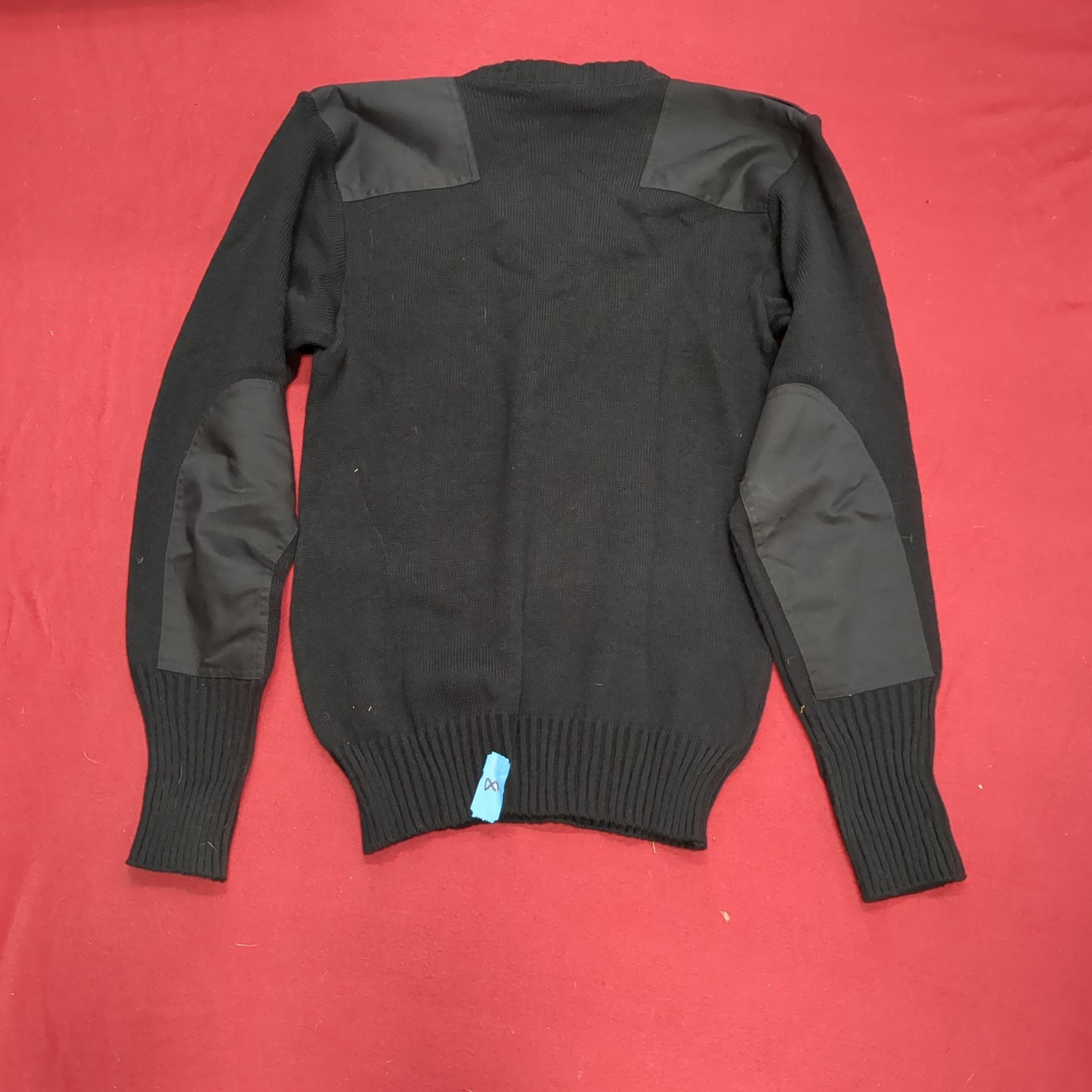 Vintage CITADEL Medium V-NECK SWEATER Black Pull-Over Acrylic Excellent Condition (31o- da15-08)