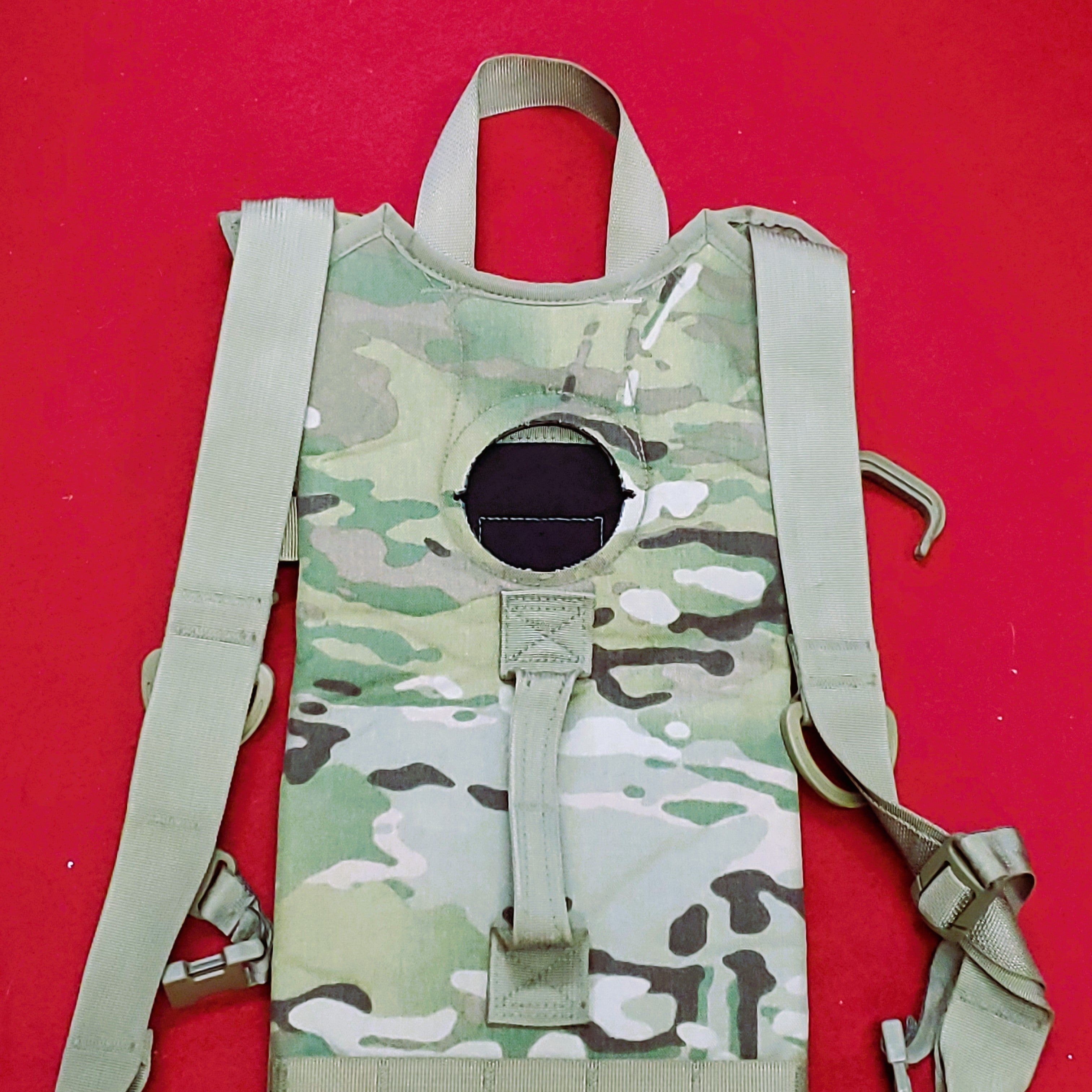 USGI OCP Multicam Hydration Carrier 100oz Molle II Camelbak