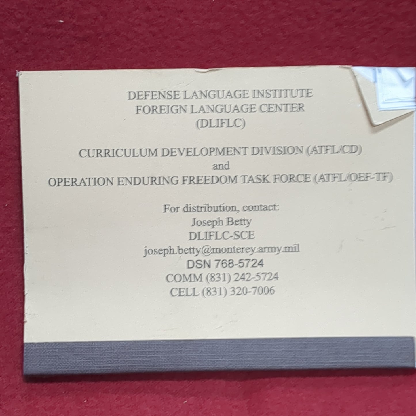 BOOK:  IRAQI BASIC LANGUAGE SURVIVAL GUIDE APRIL 2003 (box10)