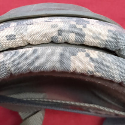 SET of US Army ALTA Elbow/Knee Pads Smooth ACU/UCP Camouflage Used (gcg2- da12-NOV74)