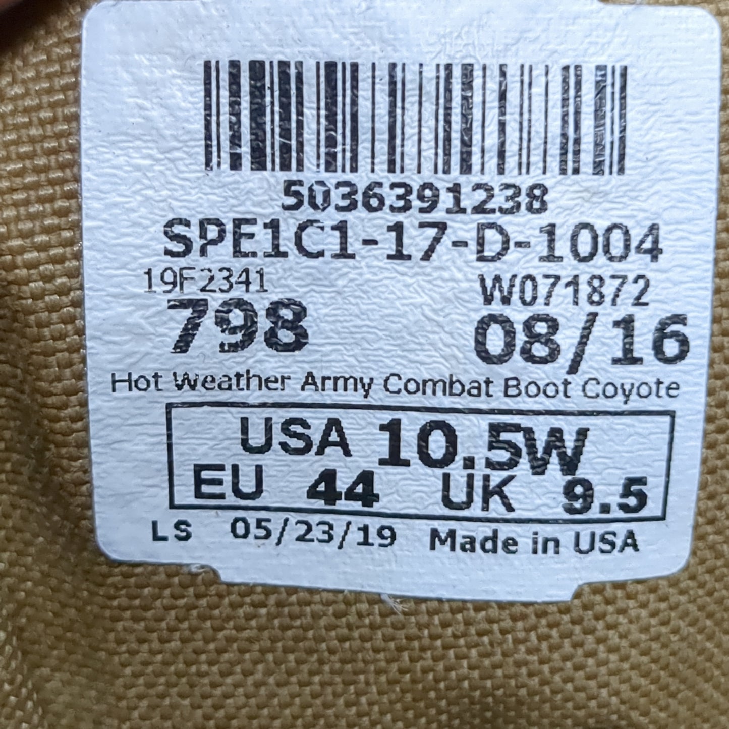 US Army 10.5W Standard Issue Hot Weather Combat Boots Coyote Used (a09- DC14-NOV77)