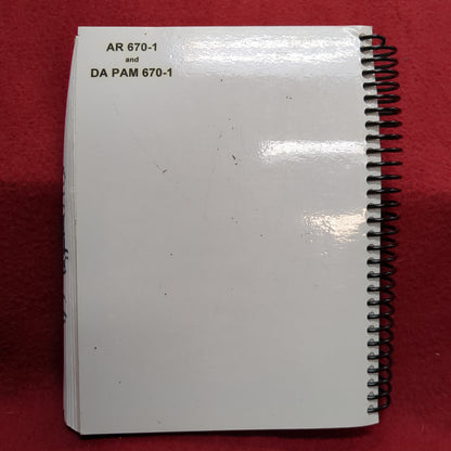 BOOK:  GUIDE TO THE WEAR AND APPEARANCE OF ARMY UNIFORMS (PAMPHLET 670-1)  AND INSIGNIA PAMPHLET: 670-1)  (box16)