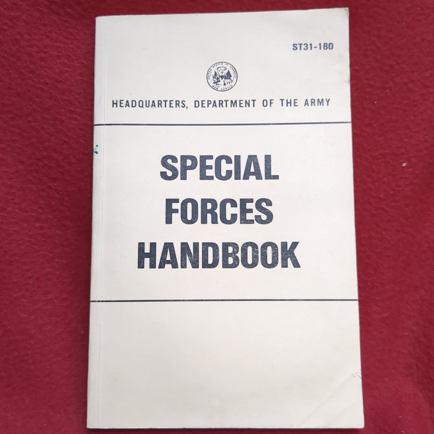 BOOK:SPECIAL FORCES HANDBOOK  (box18)