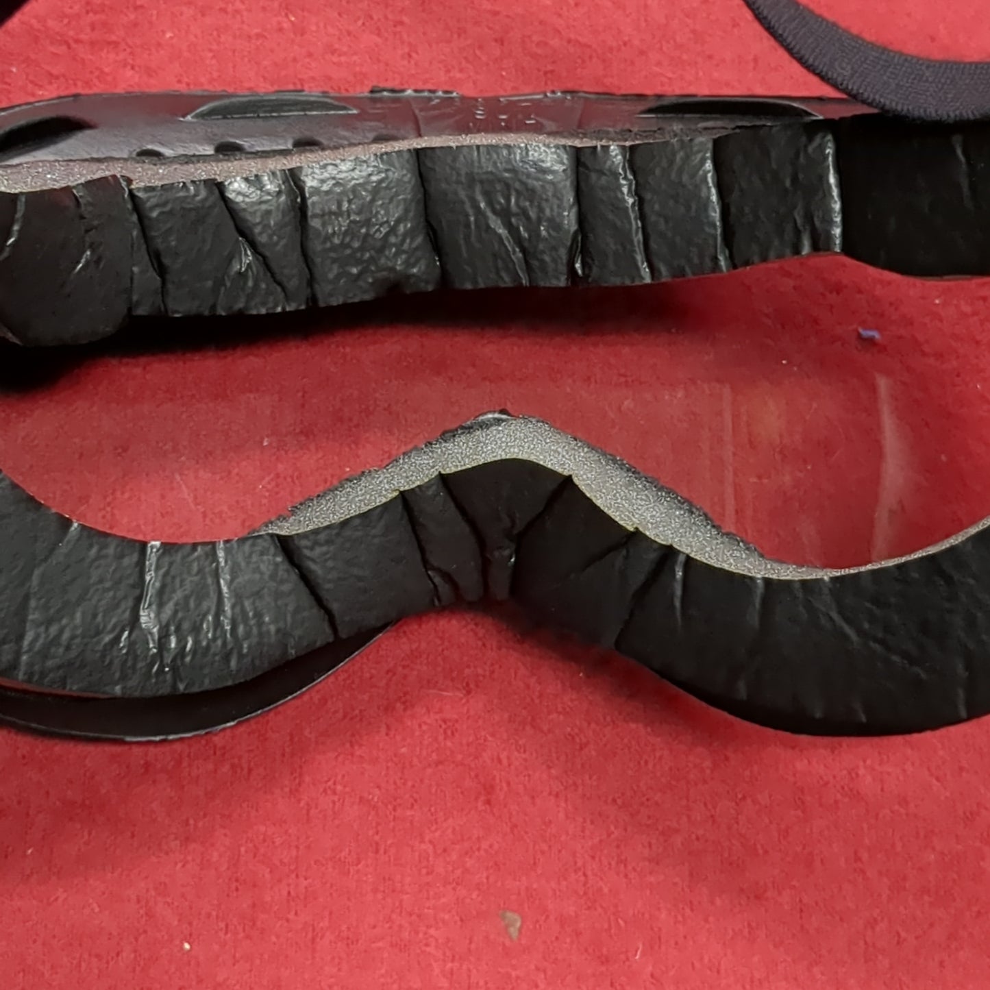 Vintage NOS USGI Sun Wind Dust Black Frame Goggles 1974 (cl2- (ab16-NOV142)