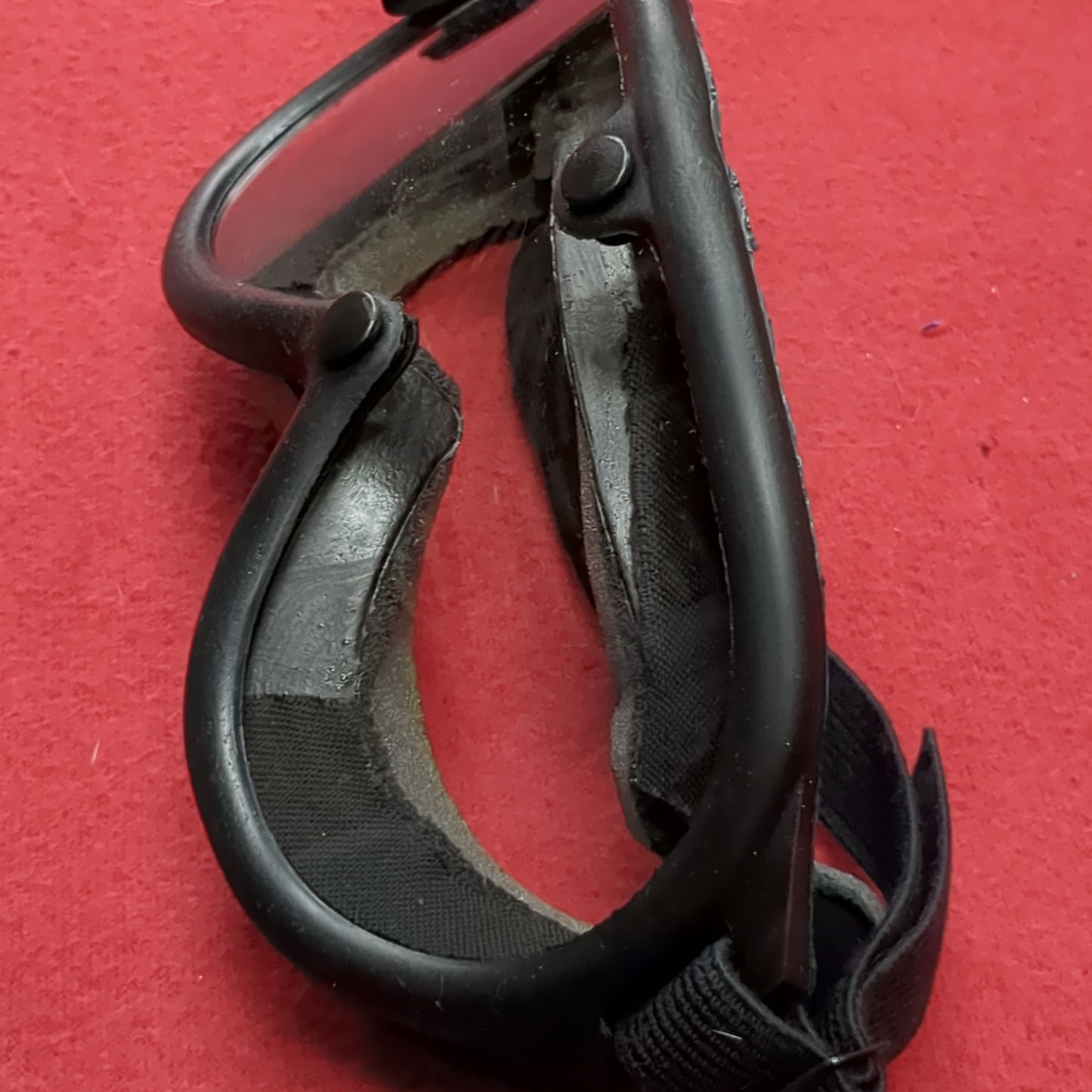 Vintage NOS USGI Sun Wind Dust Black Frame Goggles 1974 (cl2- (ab16-NOV142)