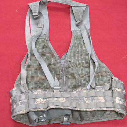 US Army ACU Digitial Camo Fighting Load Carrier FLC Molle Used (eb06-NOV158)