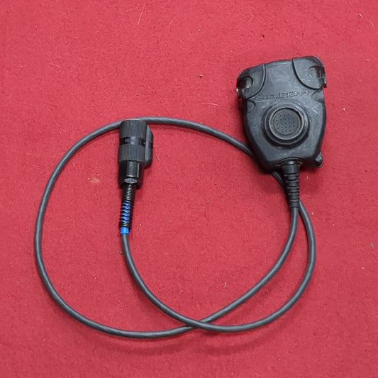 US Army 3M PELTOR Push to Talk PTT FL5601 Good Condition (fc03-NOV161)