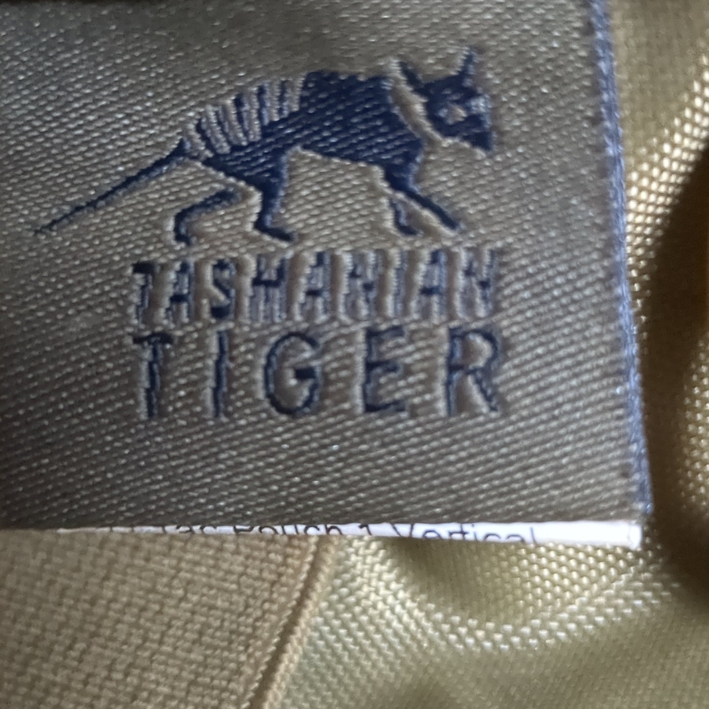 TASMANIAN TIGERTAC POUCH 1 VERTICAL Cordura Khaki Used (35CR- ca3-NOV169)