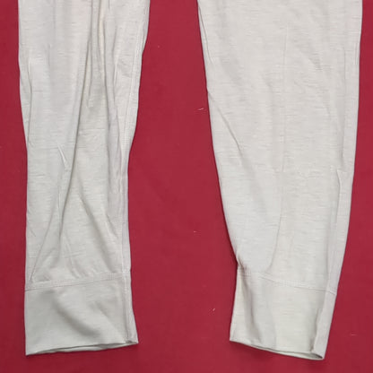 XGO Medium Silks Cold Weather Pants Bottom Flame Resistant Sand Good Condition (09CC- ca10-NOV187)