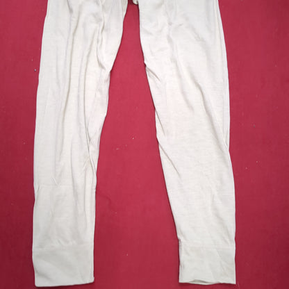 XGO Medium Silks Cold Weather Pants Bottom Flame Resistant Sand Good Condition (09CC- ca10-NOV187)